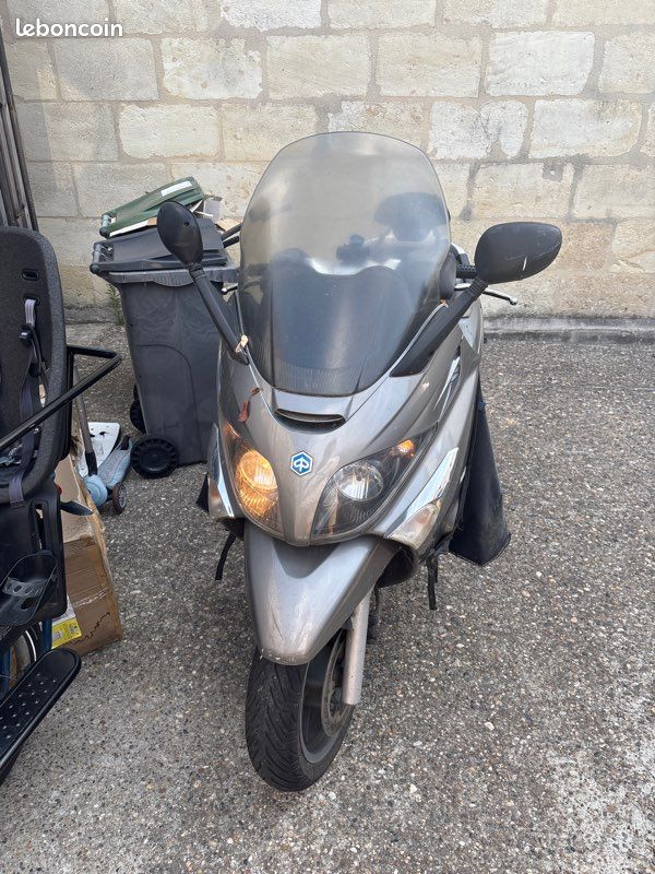 Vends Piaggo X Evo (image 1)