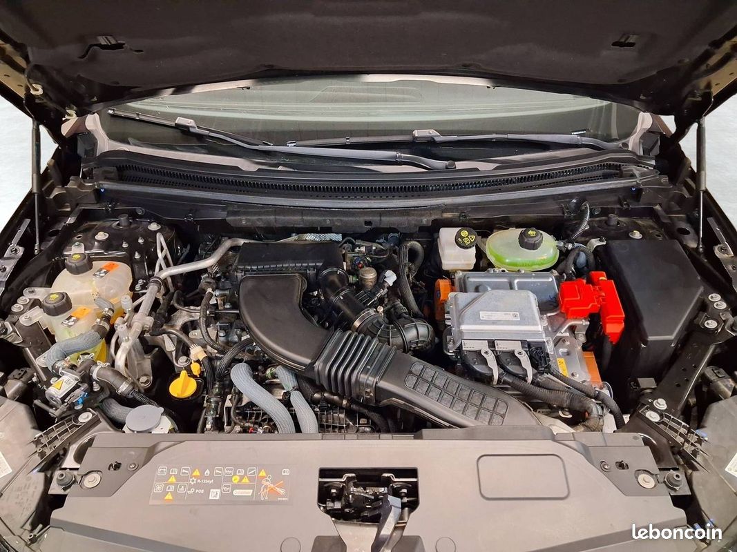 RENAULT Austral E-Tech hybrid 200 Techno (image 19)