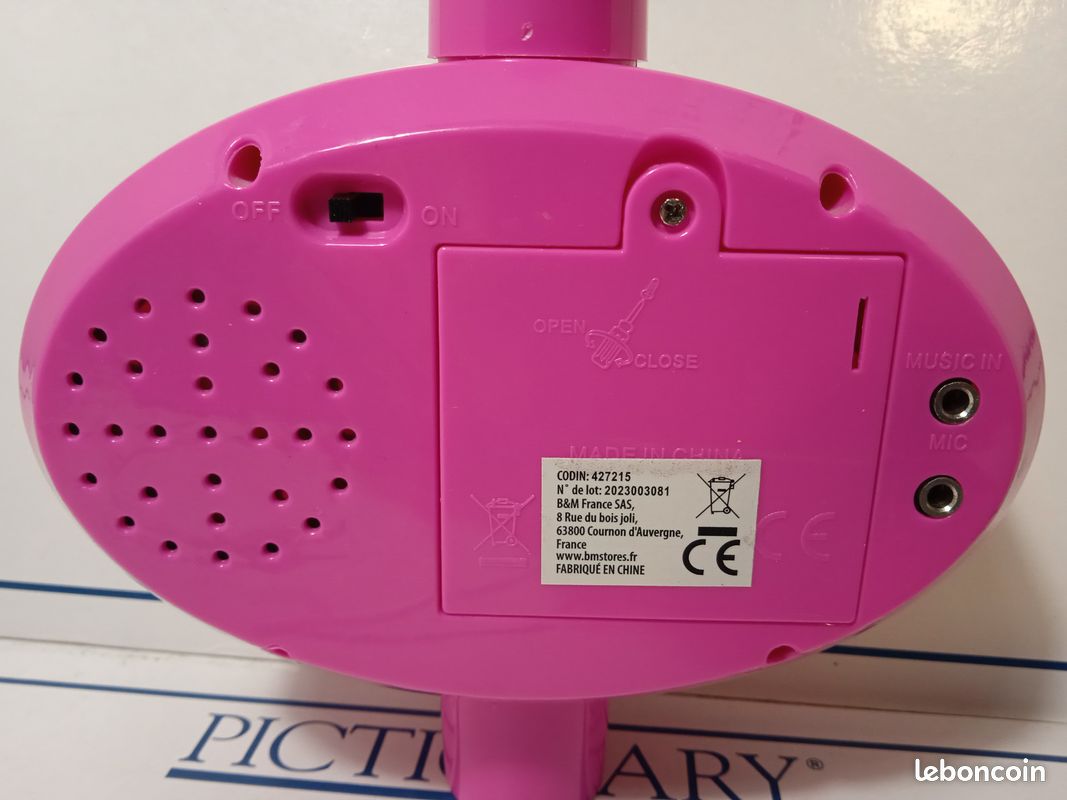 SUPPORT MICROPHONE RÉGLABLE Supports bras ciseaux perche suspension SUPPORT MICROPHONE RÉGLABLE Supports bras ciseaux perche suspension