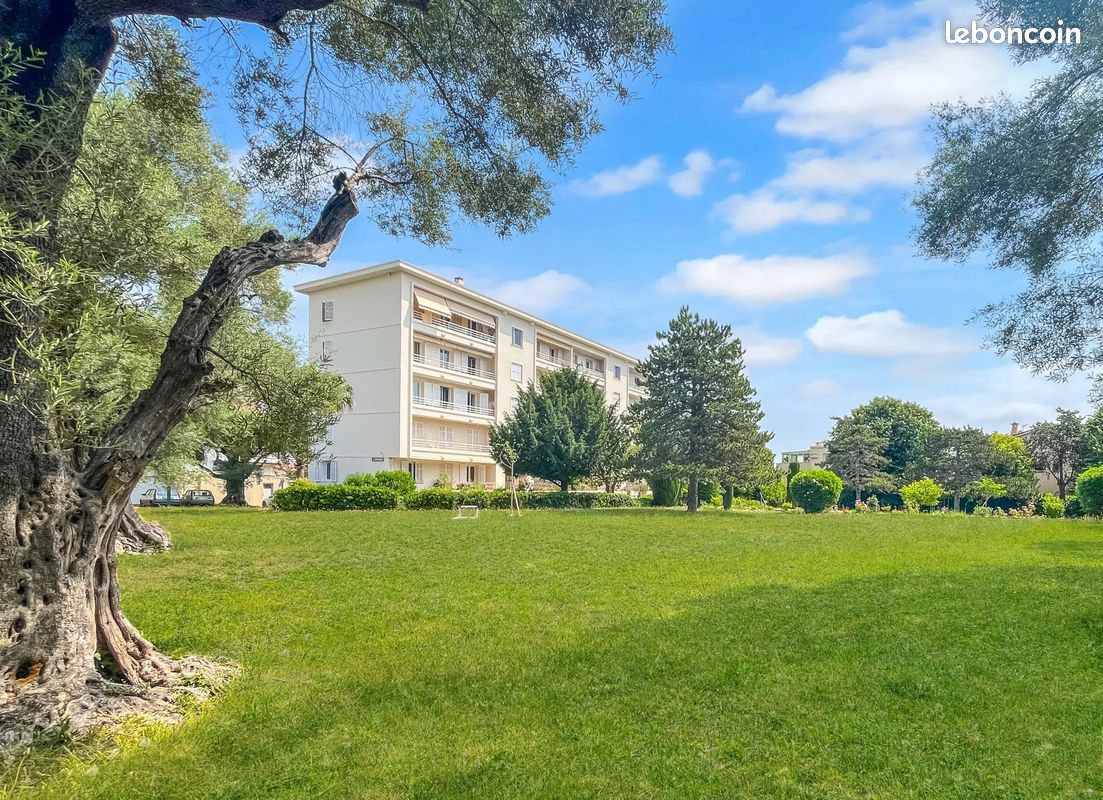 Appartement 3 pièces 70 m² · à Antibes · 70 m² · 340 000 €