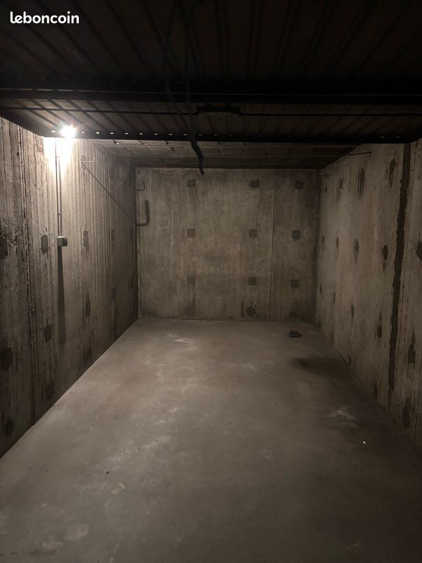 Garage sécurisé à louer (image 1)