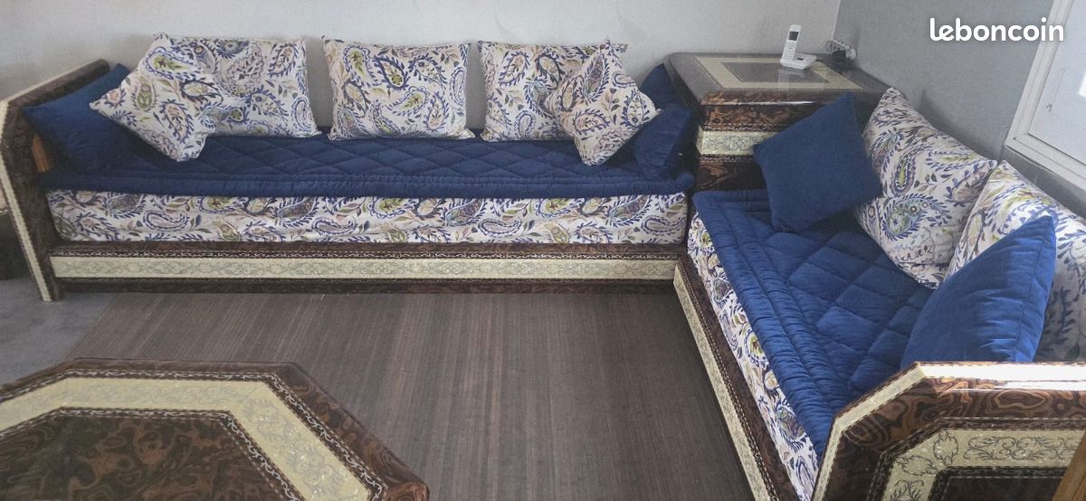 Canapé marocain et table à manger (image 2)
