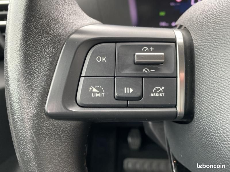 Citroen C4 PureTech 130ch S&S Feel (image 11)