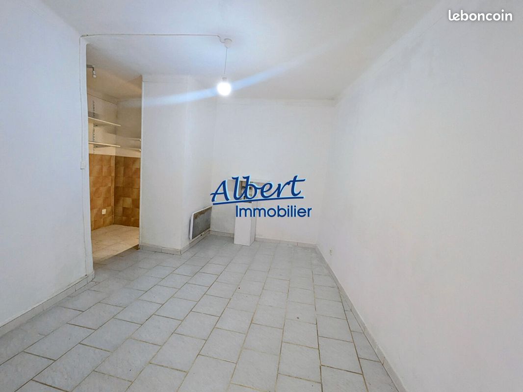 Appartement 1 pièce 21 m² · à Ollioules · 21 m² · 430 €