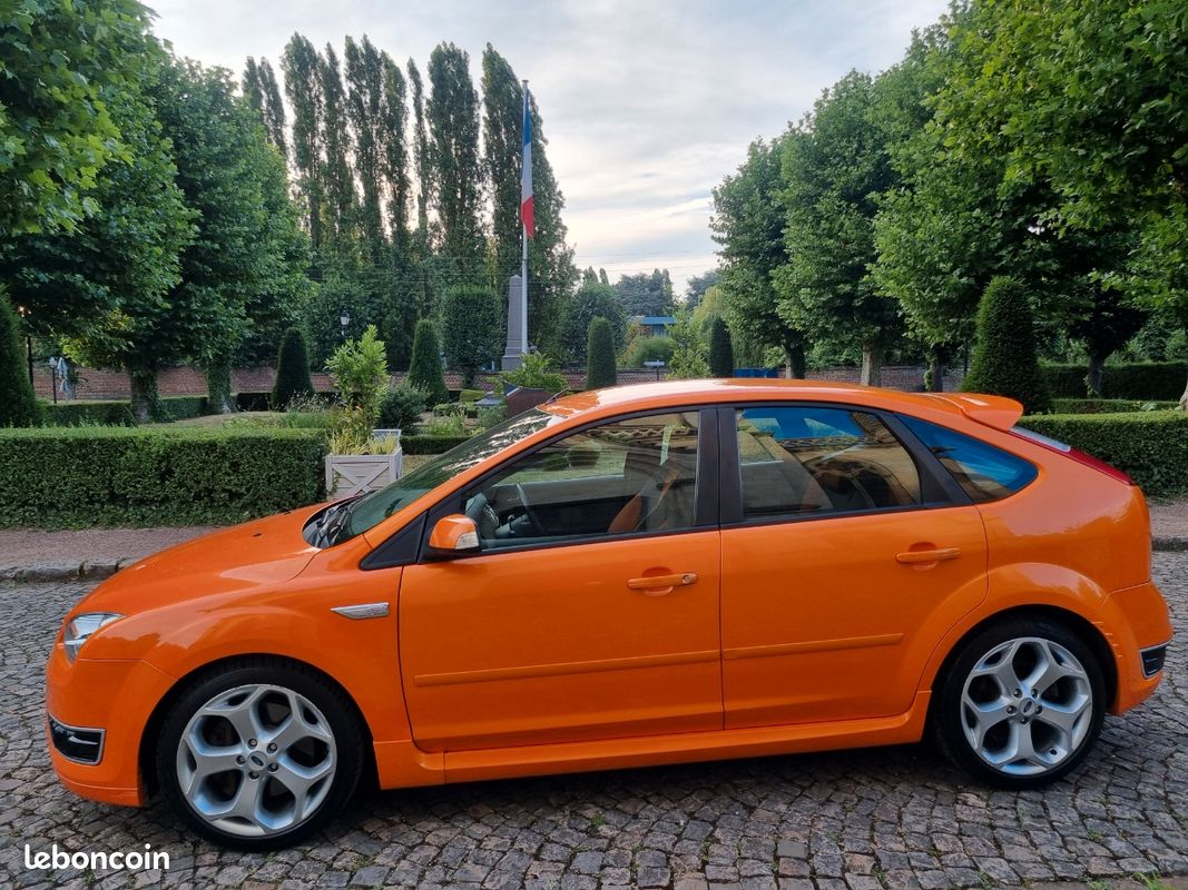 Ford Focus ST 2.5 Turbo 225ch - 104 000 km - Excellent état - Tres Propre (image 5)