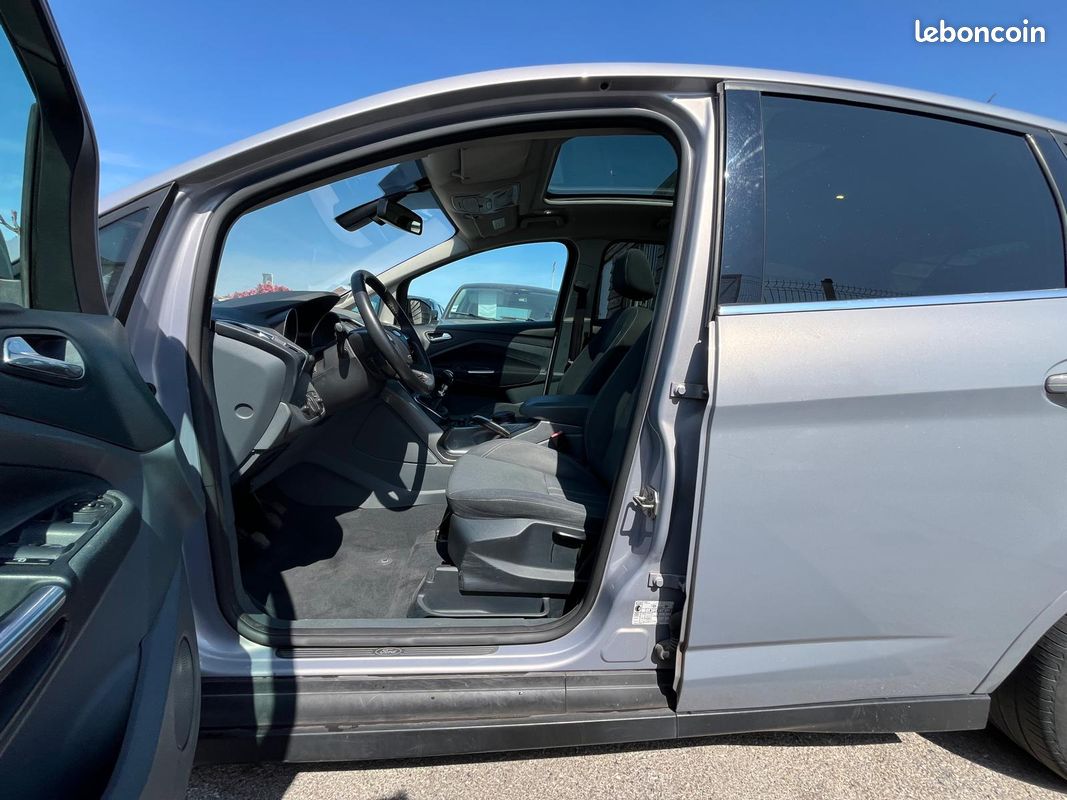 FORD C-Max 2 /1.6 TDCi 115 cv* Finition Titanium / Embrayage neuf / Toit panoramique (image 4)