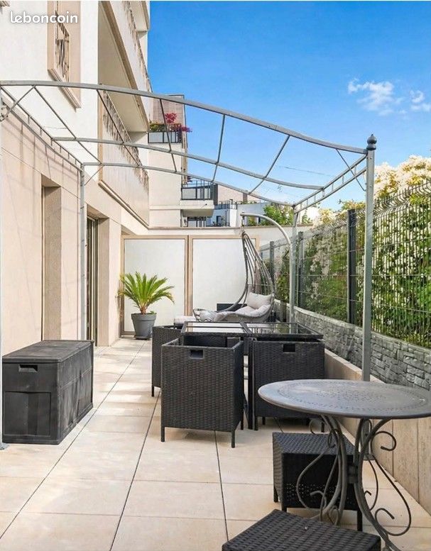 Appartement 4 pièces 71 m² · à Saint-Cyr-l'École · 71 m² · 340 000 €