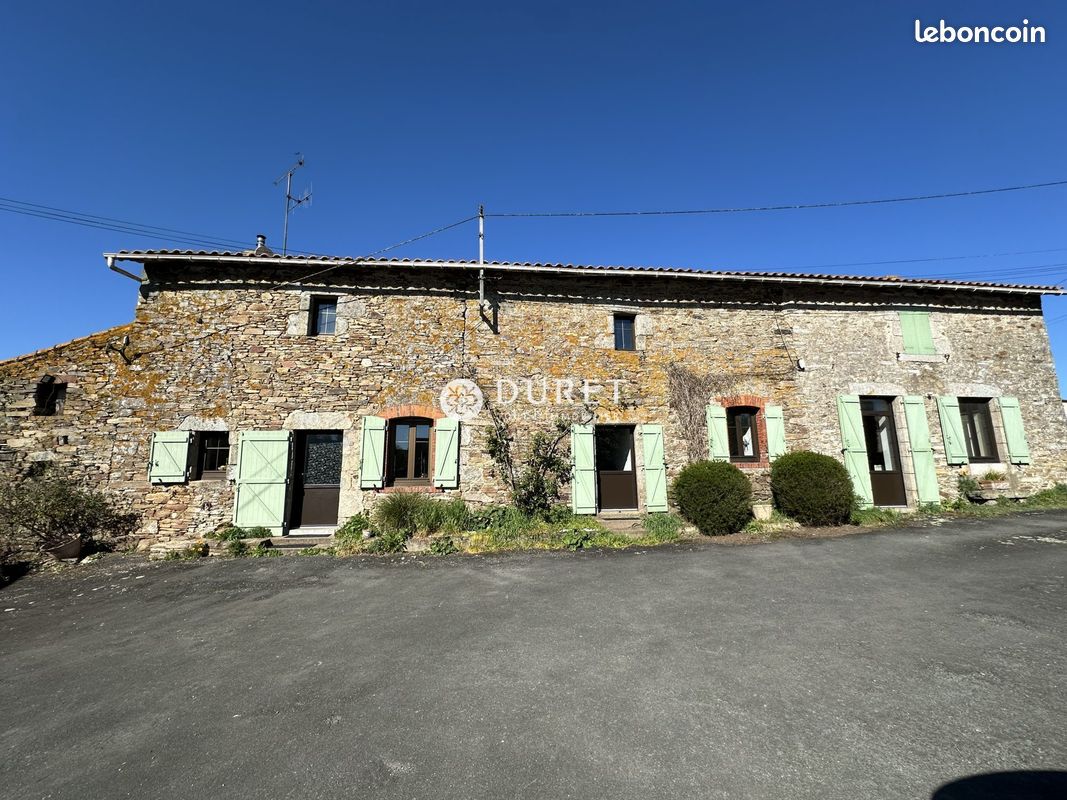 Maison 7 pièces 149 m² · à Montaigu-Vendée · 149 m² · 313 300 €