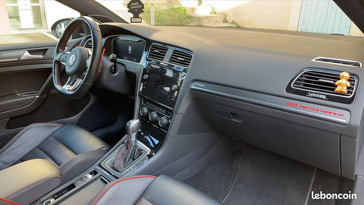 Volkswagen Golf GTI VII 2.0 TSI 245 DSG7 Performance (image 10)