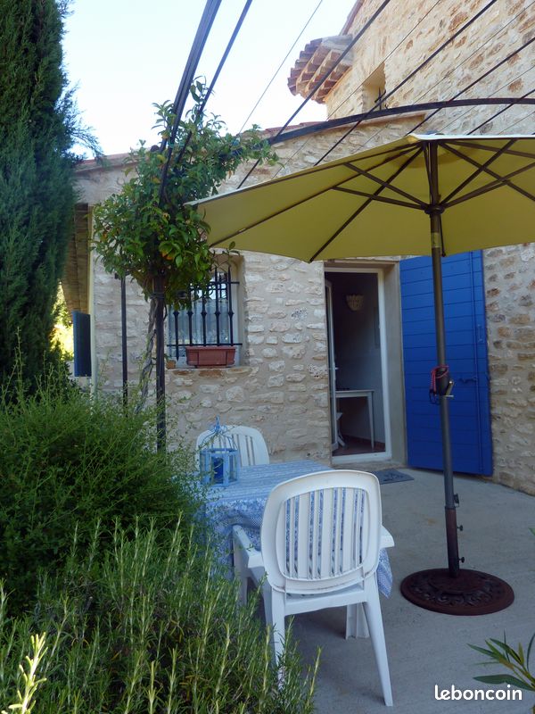 Appartement 1 pièce 28 m² · à Cucuron · 28 m² · 750 €/mois