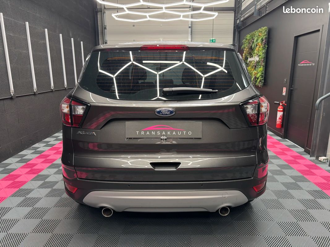 Ford KUGA Executive / CarPlay (image 3)