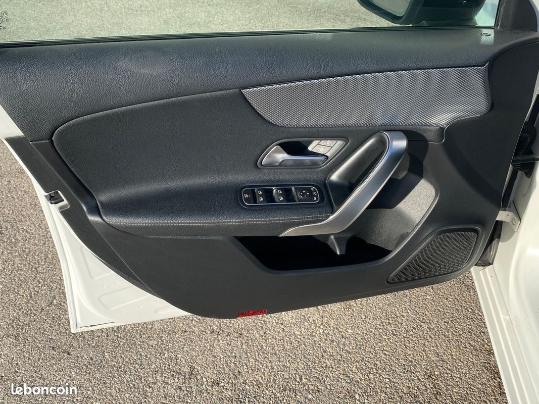 Mercedes A 180 d PROGRSSIVE LINE DCT (image 9)