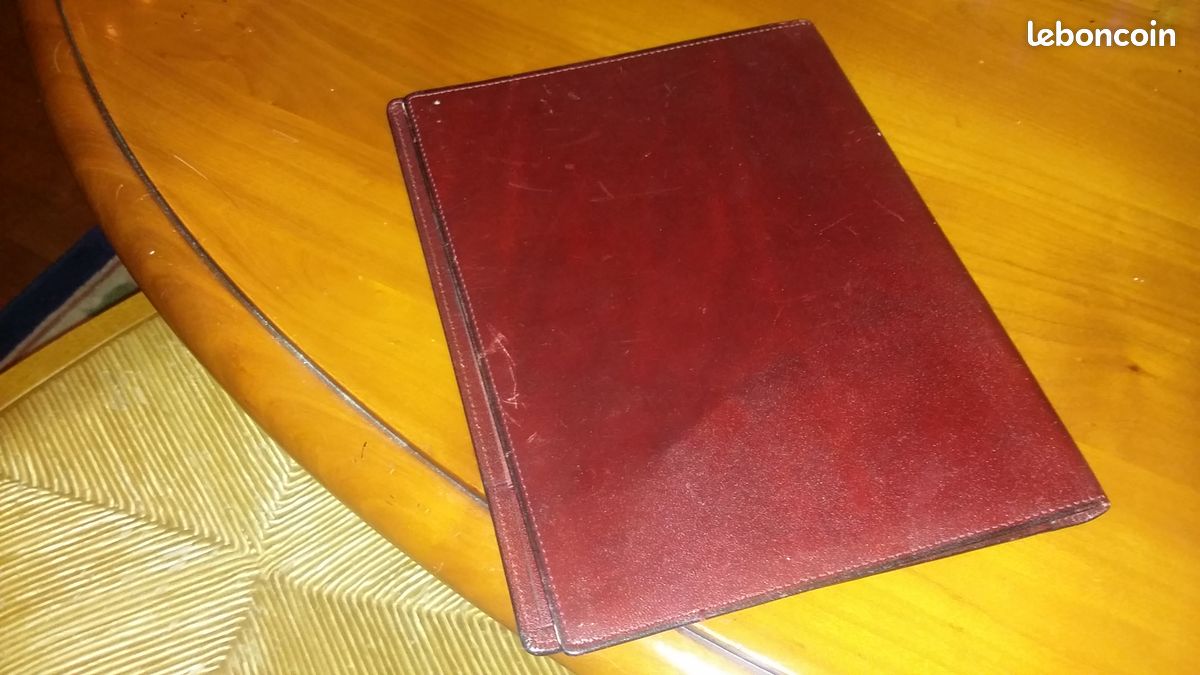 Pochette cuir bordeau pour livre neuve (image 3)