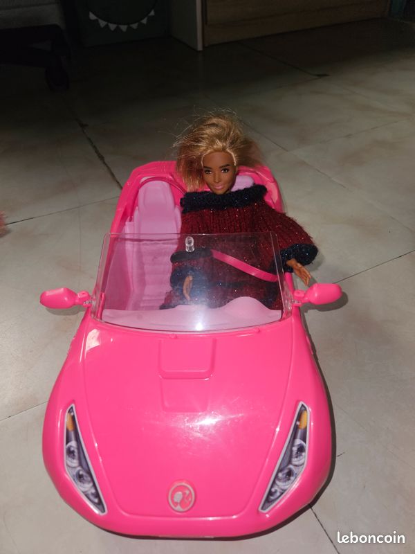 Poupée barbie + voiture (image 1)