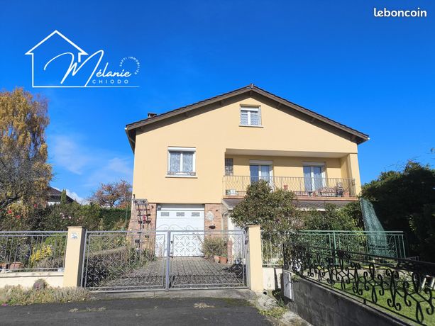 Propriété 7 pièces 181 m²