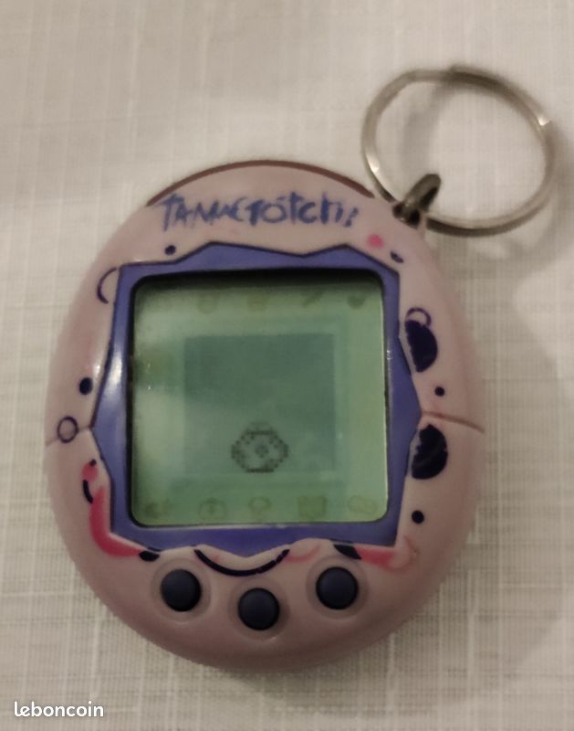 Tamagotchi Bandai Connection V2 Silver 2004, Jeu électronique Portatif, Très Bon état