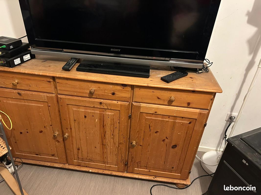 Vente urgente beau buffet en bois (image 1)