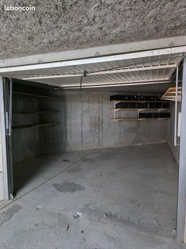 Parking 17 m² · à Vourles · 17 m² · 28 000 €