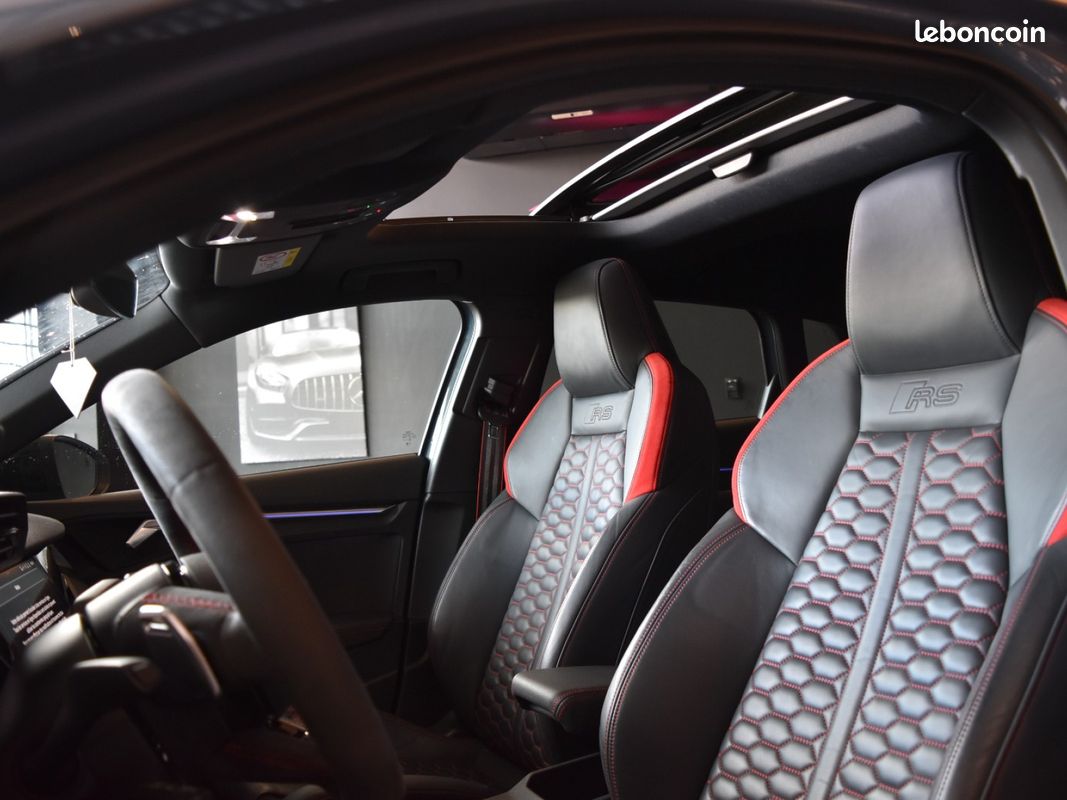 AUDI RS3 SPORTBACK 2.5 TFSI 400 S tronic 7 Quattro (image 17)