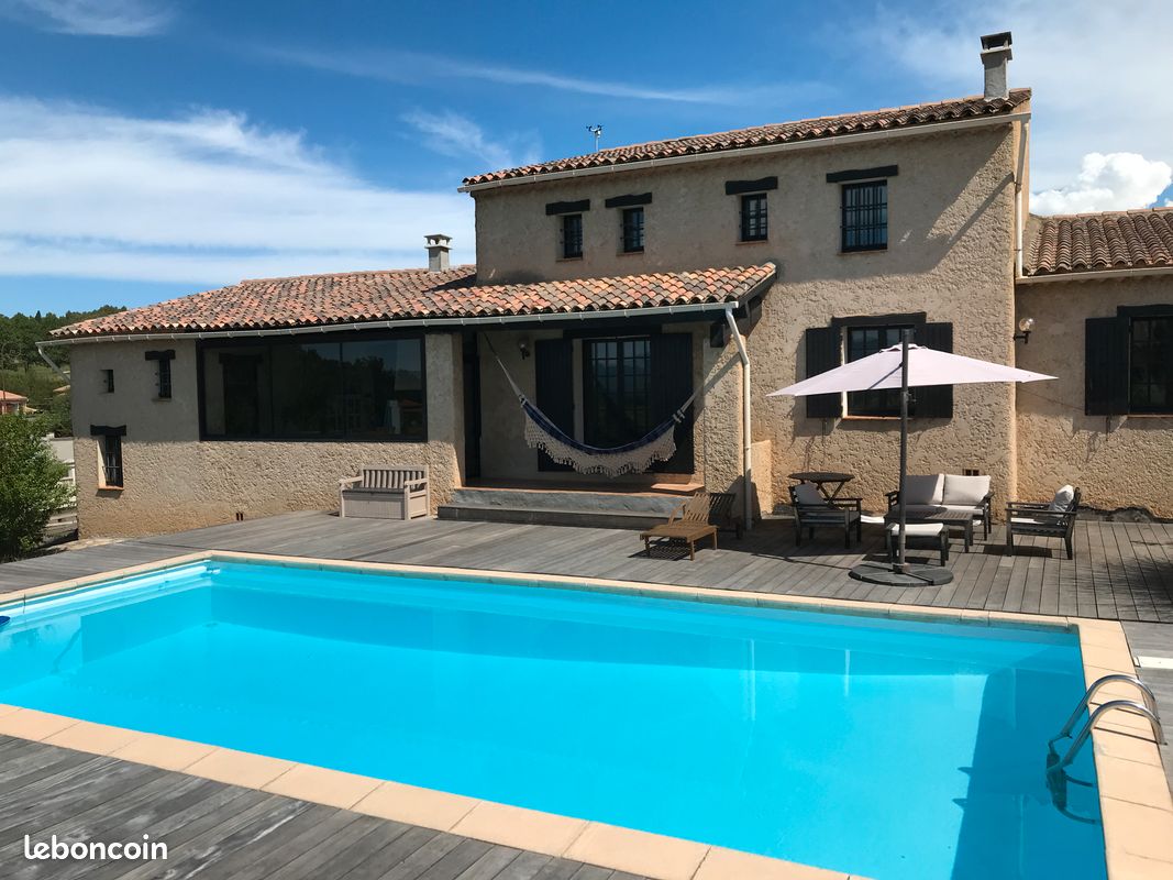 Maison 7 pièces 182 m² · à Gargas · 182 m² · 447 000 €