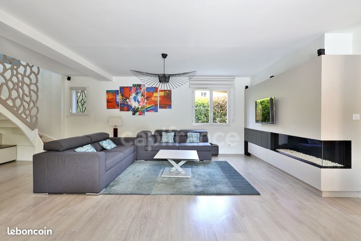 Maison 6 pièces 152 m² · à Tassin la Demi Lune · 152 m² · 925 000 €