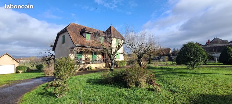 Propriété 6 pièces 146 m²