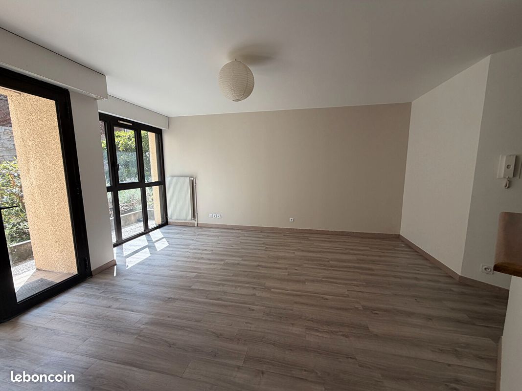 Appartement 2 pièces 43 m² · à Rouen · 43 m² · 890 €