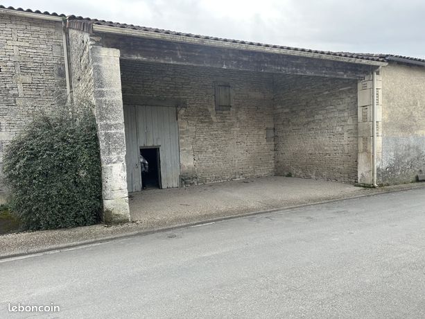 Parking/box 70 m² Houlette