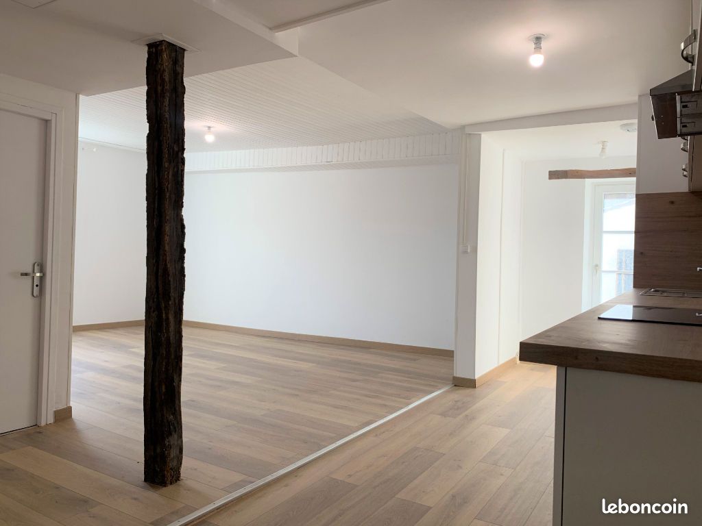 Appartement 2 pièces 49 m² · à Fontenay-le-Comte · 49 m² · 556 €/mois