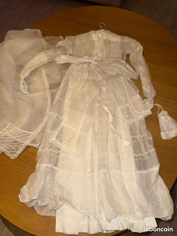 Ensemble voile, sac noeud er Robe de communion vintage blanche (image 2)