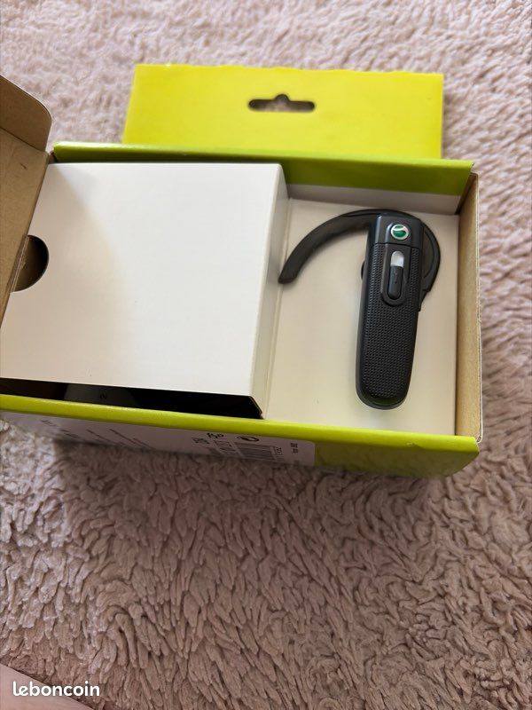 Bluetooth headset HBH-PV703 (image 2)