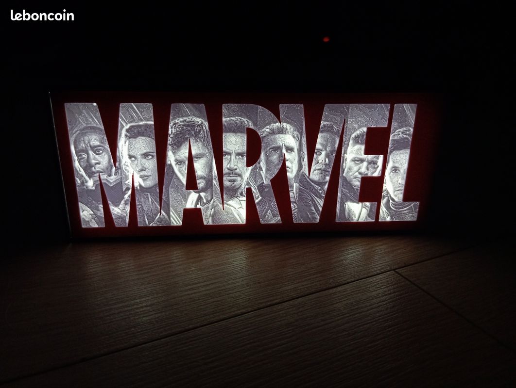 MARVEL - Lampe LED (image 1)