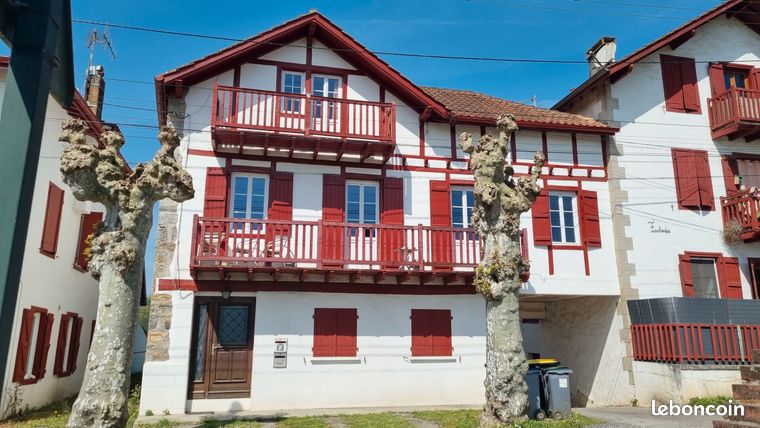 Duplex 8 pièces 176 m²