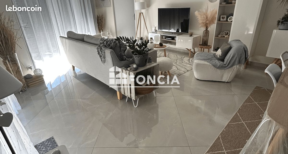 Maison 5 pièces 128 m² · à Niort · 128 m² · 1 350 €/mois