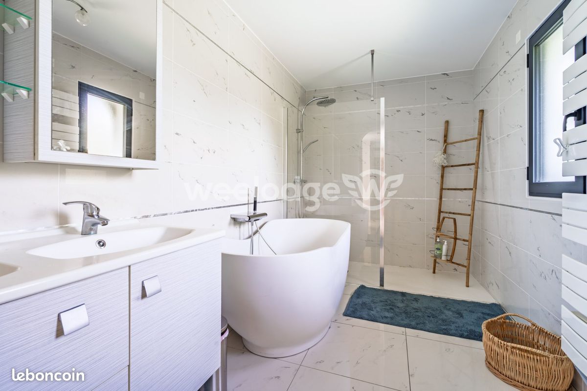 Propriété 6 pièces 271 m² (image 12)