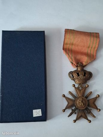 MÉDAILLE DE TABLE - Médaille de l'enseignement technique non attribuée MÉDAILLE DE TABLE - Médaille de l'enseignement technique non attribuée