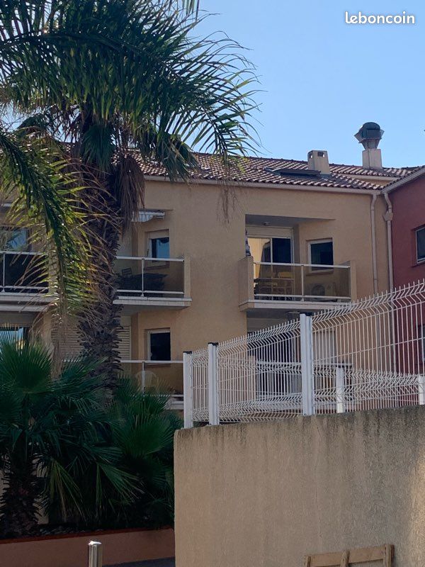 Appartement à louer à Sainte-Marie-la-Mer – Bord de mer (image 11)