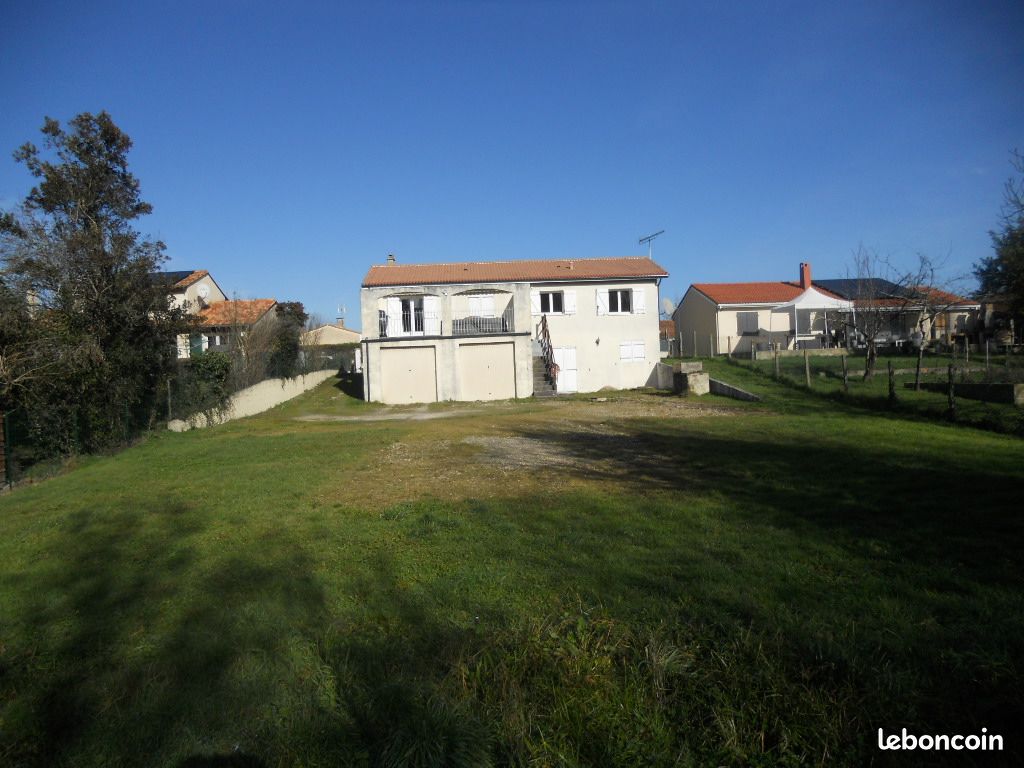 Maison 5 pièces 115 m² · à Ambarès-Et-Lagrave · 115 m² · 299 900 €