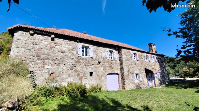 Au calme, séjour 82m2, 4 chambres, piscine, 10 hectares