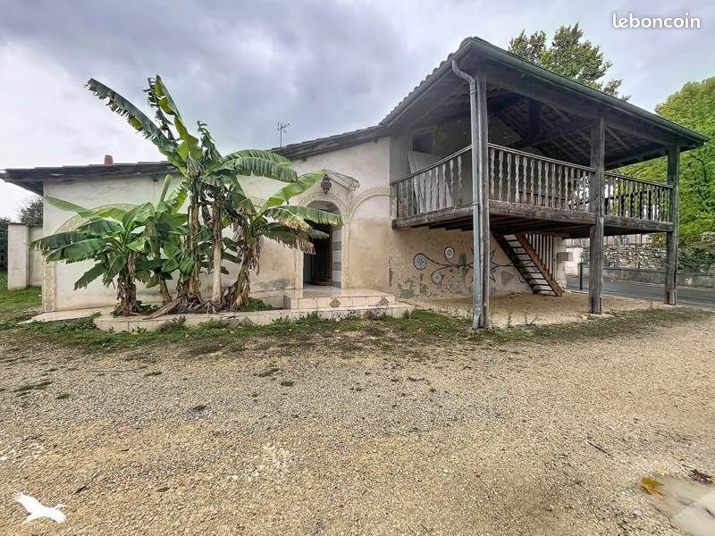 Immeuble 109 m² · à Saint Aulaye-Puymangou · 109 m² · 108 600 €
