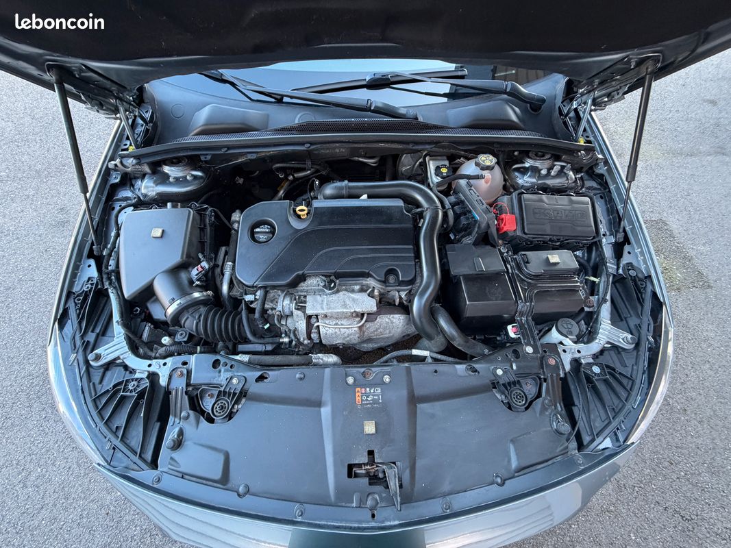 Opel Insignia Sport Tourer 1.5 Turbo 165CH Innovation + Excellent état Garantie 1an (image 9)