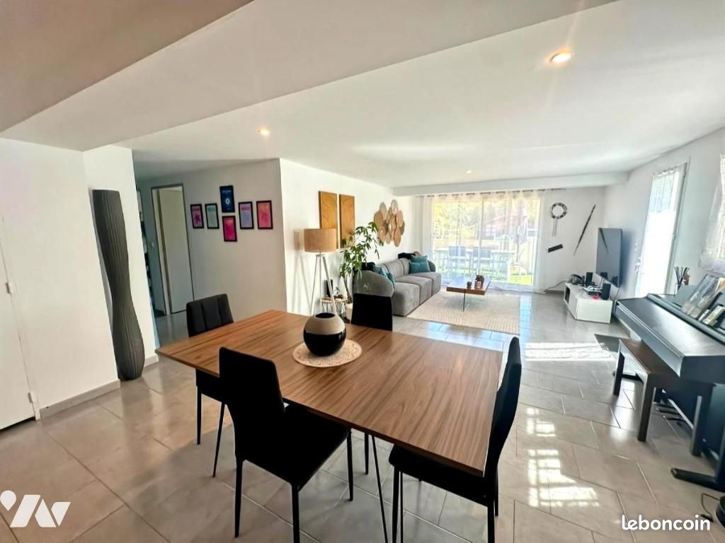Appartement 3 pièces 95 m² · à Fuveau · 95 m² · 310 000 €