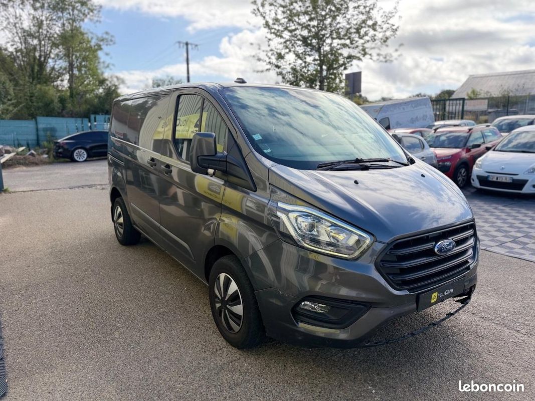 Ford Transit Custom Vu FOURGON 280 2.0 ECOBLUE 130 cv CAMERA DE RECUL - ATTELAGE - CLIMATISATION (image 6)