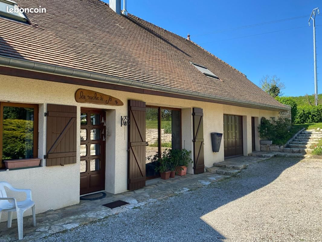 Maison 6 pièces 134 m² · à Mouchard · 134 m² · 233 000 €