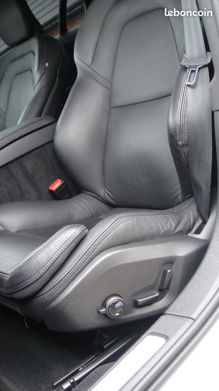 VOLVO S60 T8 Twin Engine 303 + 87ch R-Design Geartronic 8 (image 8)