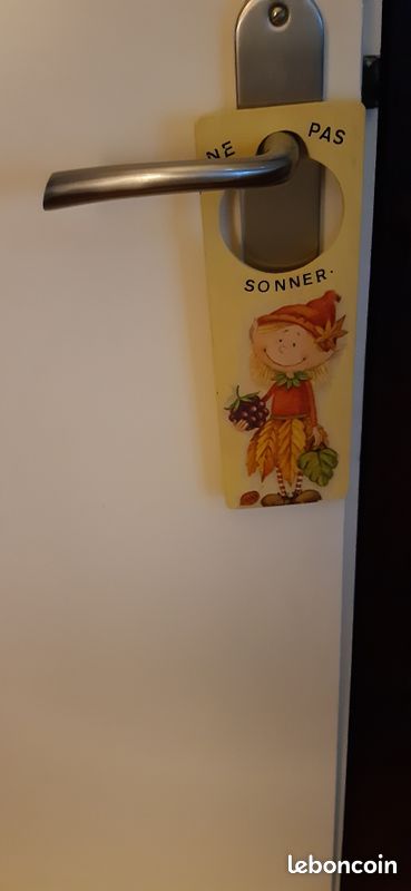 Plaque porte bois " ne pas sonner " (image 2)