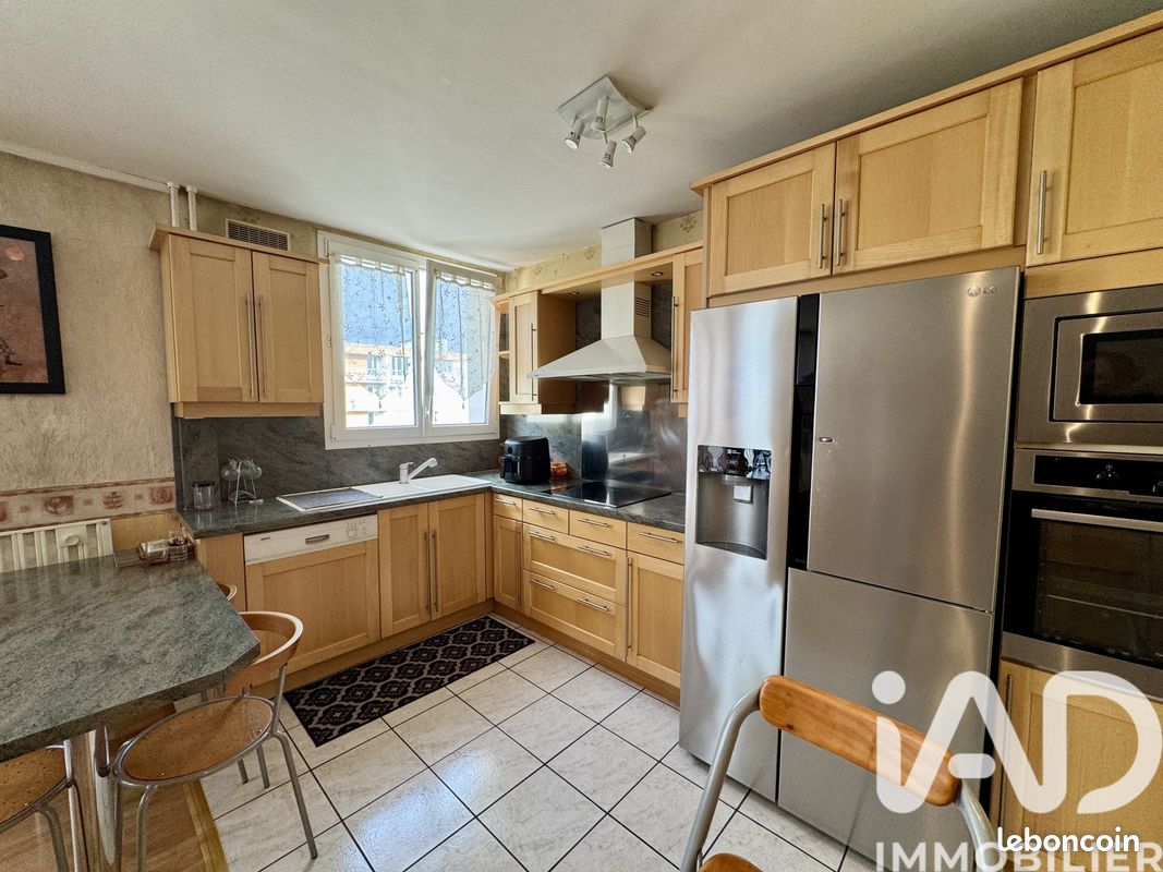 Appartement 4 pièces 80 m² · à Chilly-Mazarin · 80 m² · 169 900 €