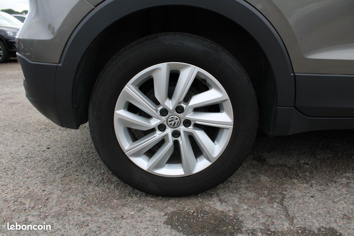 Volkswagen T-CROSS 1L6 TDI DSG LOUNGE BUSINESS DIESEL BOITE AUTO GRAND GPS 3D RÉGULATEUR ADAPTATIF (image 6)