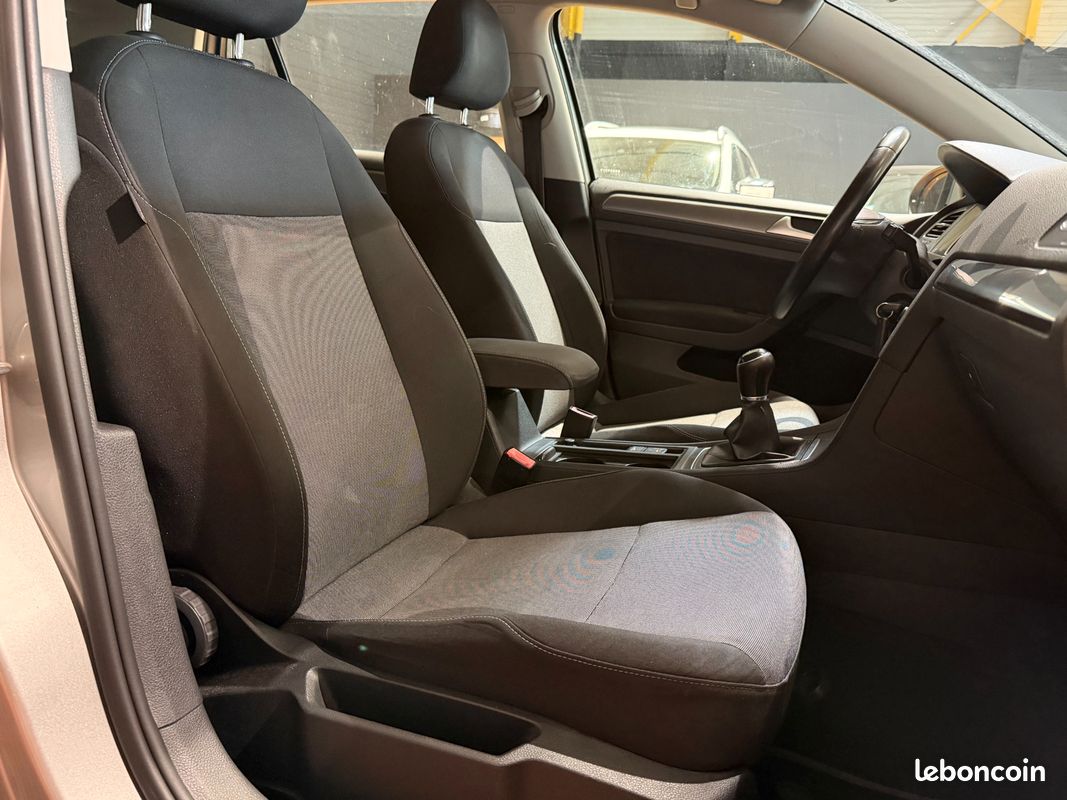 VOLKSWAGEN GOLF 1.2 TSI 110ch BLUEMOTION TECHNOLOGY EDITION (image 6)