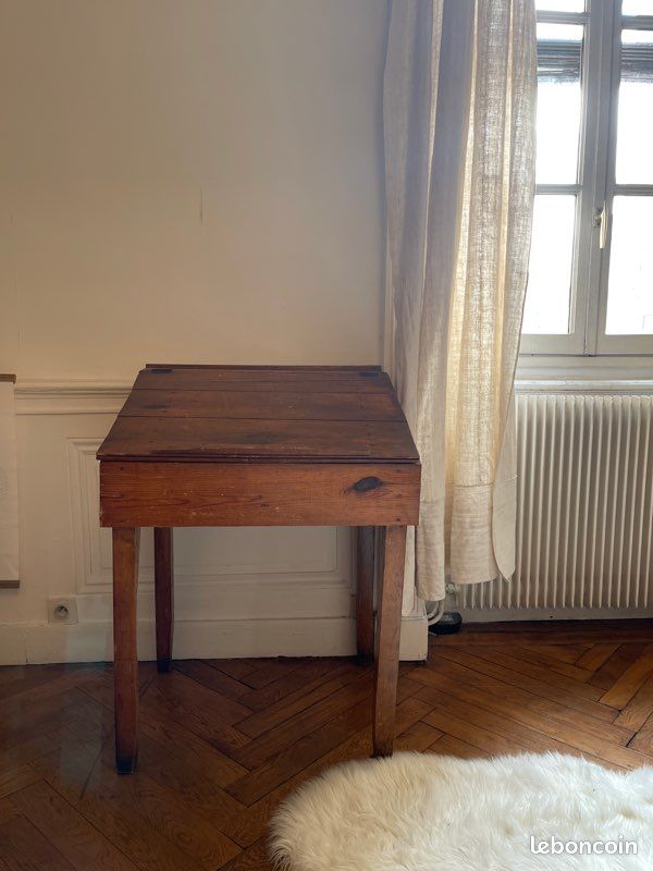 Bureau en bois vintage (image 1)
